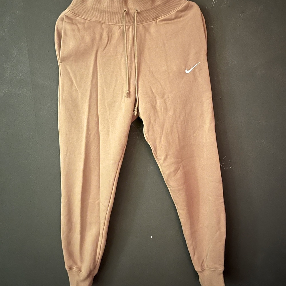 Nike Small tan sweatpants